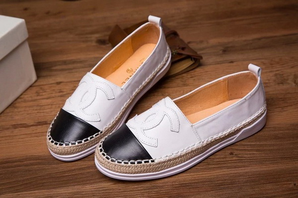 CHANEL Loafers Women--098